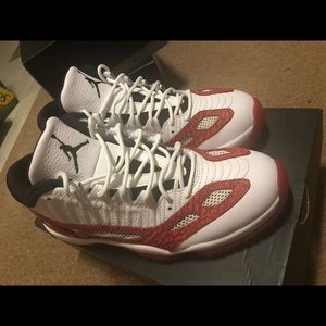 Jordan 11 IE size 9